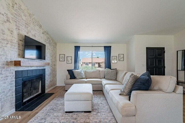 Photo - 15026 S 28th St