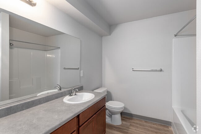 2BR, 2BA - 1,104SF