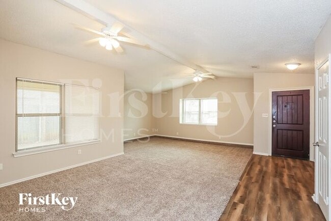 Photo - 4817 Crest Dr