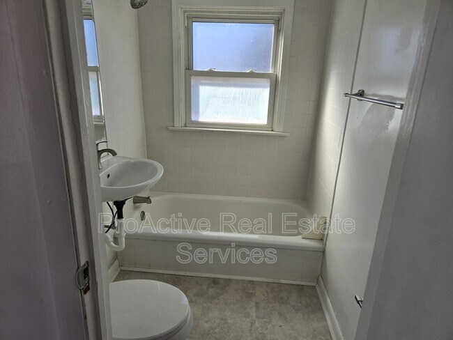 Photo - 3625 S Warwick Cir