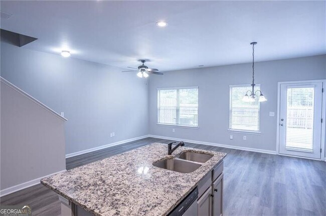 Photo - 6106 Oak Bend Ct