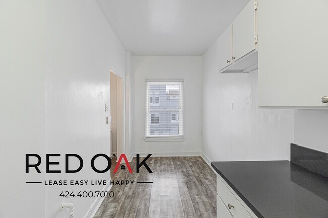 Photo - ~1 Month FREE~ Sunlit and Spacious Studio ... Unit 407