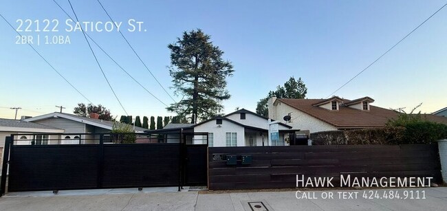 Photo - 22122 Saticoy St
