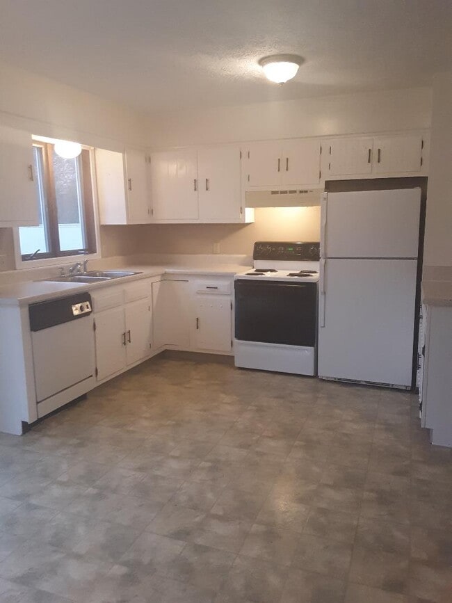 Photo - 3617 Mount Pleasant St NW