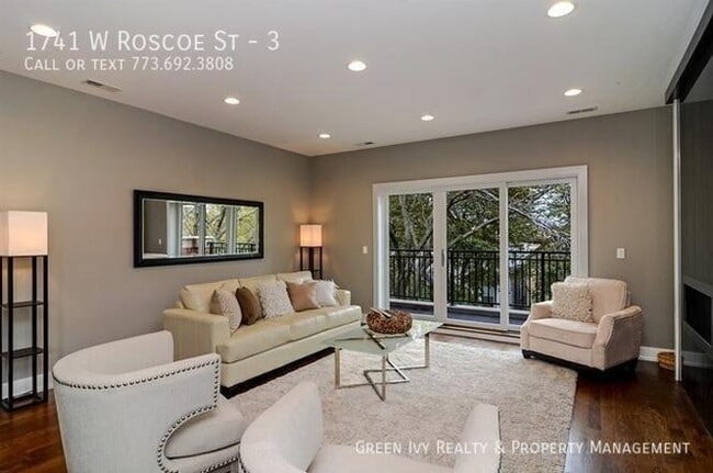 Photo - 1741 W Roscoe St Unit 3