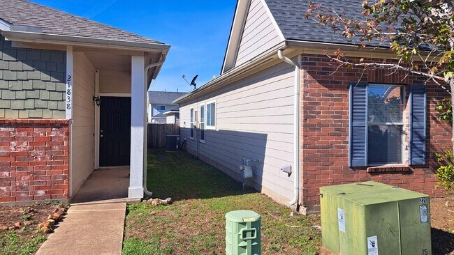 Photo - 21842 Grassy Hill Ln