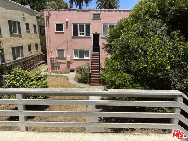 Photo - 1044 2nd St Unit B