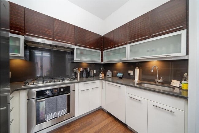 Photo - 650 Montgomery St Unit 401