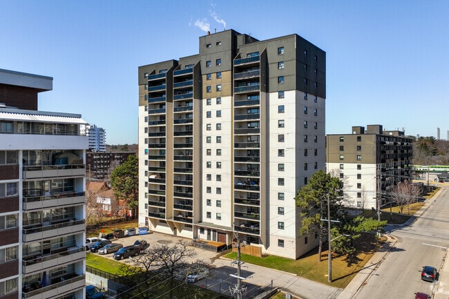 Building Photo - 55 Park Street East