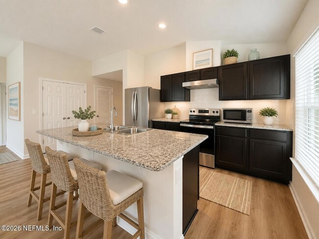 Photo - 817 Trellis Bay Dr