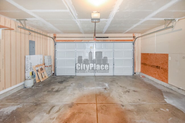 Photo - 312 Harts Ford Way