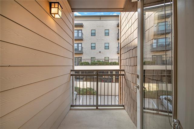 Photo - 5631 Belmont Ave