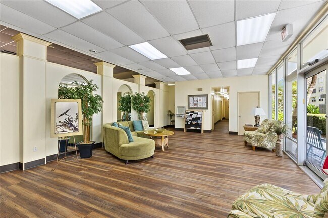 Photo - 4550 Cove Cir