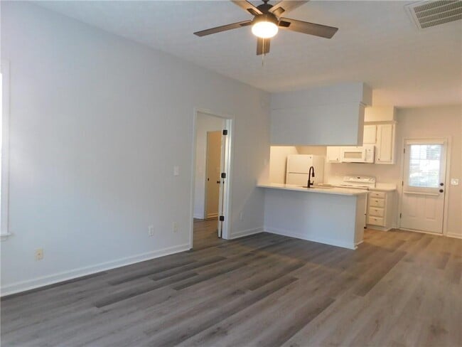 58 Brentwood Ln