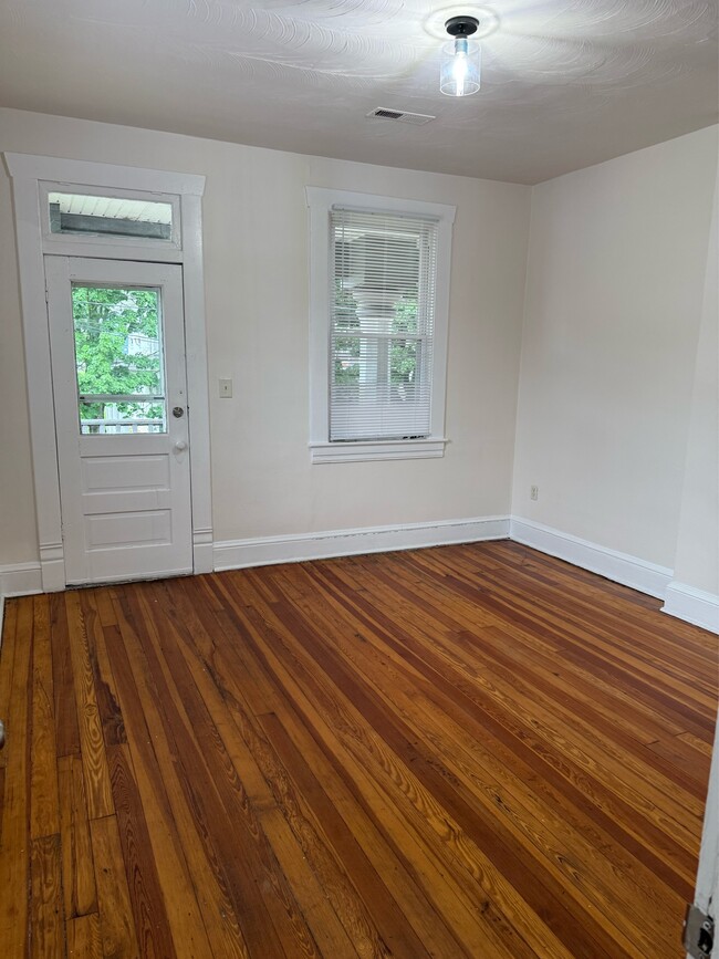 Photo - 1020 Jamison Ave SE Unit 3