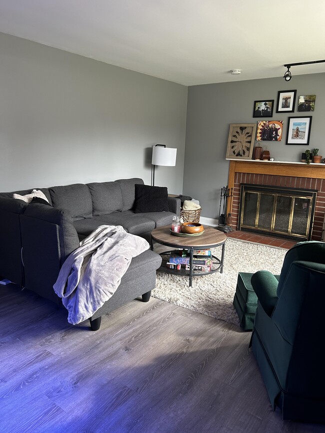 Photo - 10 Dwight Ave