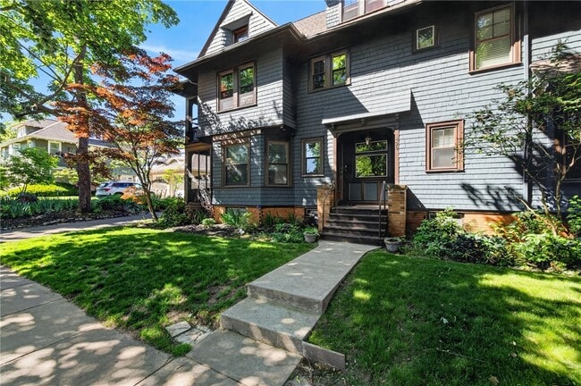 Photo - 420 Harvard St