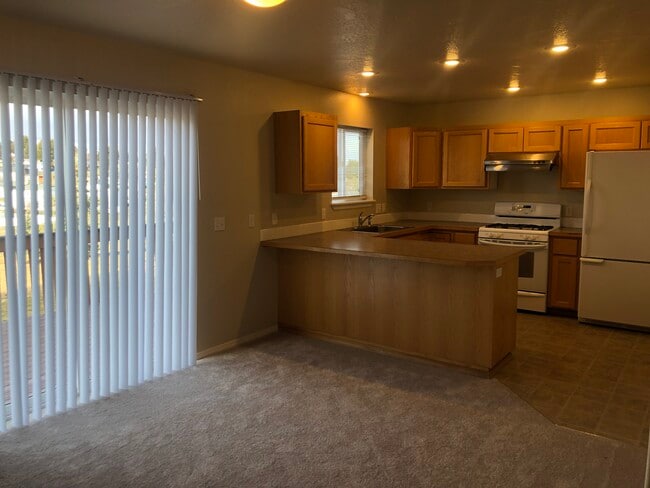 Photo - 1124 SW Lost Trail Dr