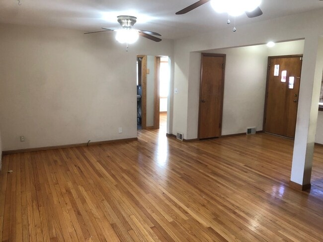 Photo - Large Open Concept House!