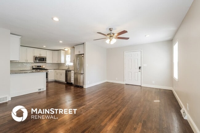 Photo - 504 W 86th Terrace