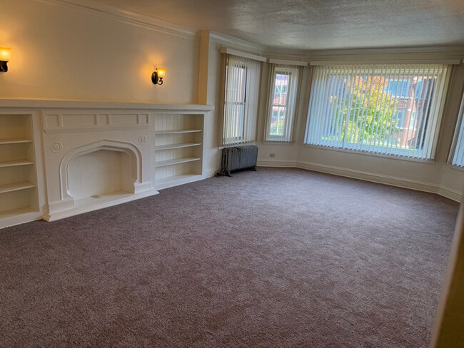 Photo - 8220 S Langley Ave Unit 1st Floor