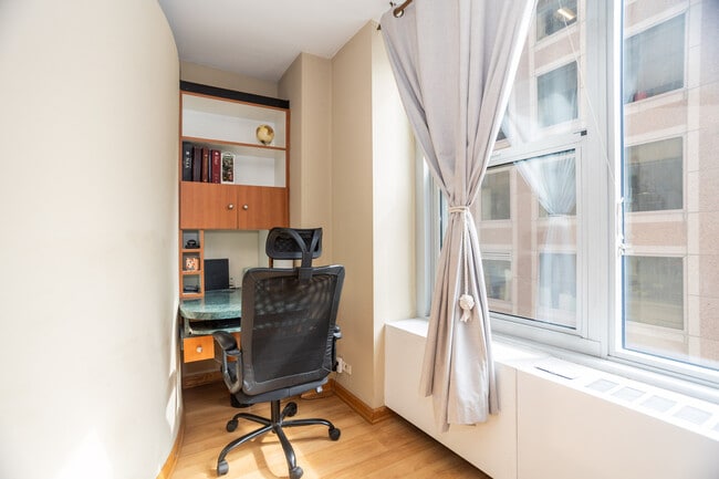 Photo - 777 N Michigan Ave Unit 2106