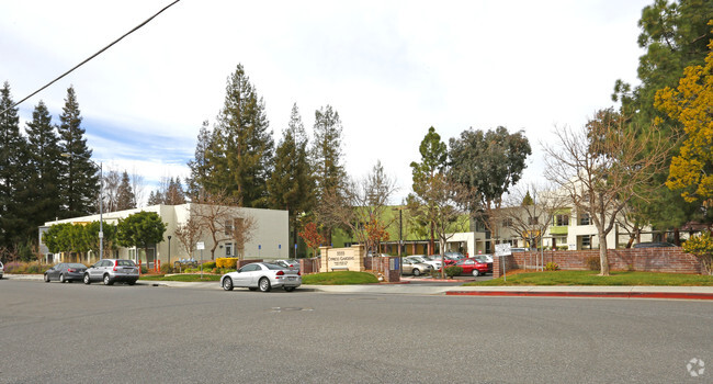 Photo - Cypress Gardens Apartments