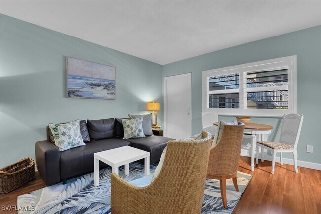 Photo - 546 4th Ave S Unit 7