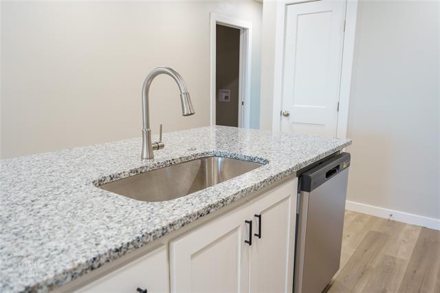 Photo - 2626 Baron Ave