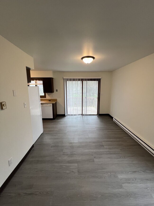 Photo - New Listing!