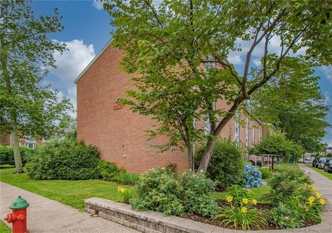 Photo - 79 Beths Ave Unit 100