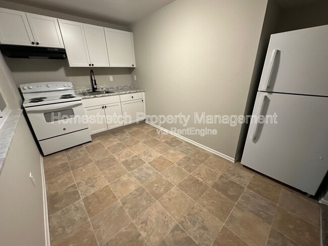 Building Photo - 5 Bruce Dr Unit 6 Rental
