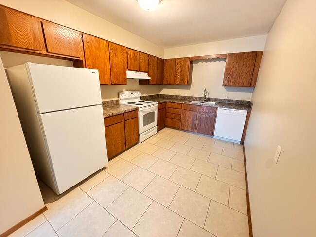 Building Photo - 830 S 10th St Unit 01