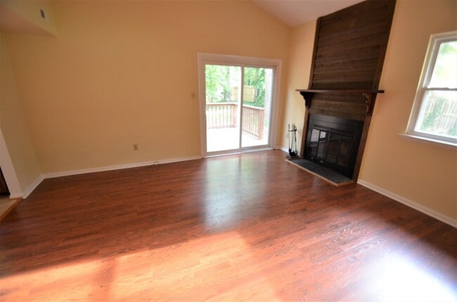 Photo - Spacious Yorktown Gem with New Flooring & Vaulted Ceilings