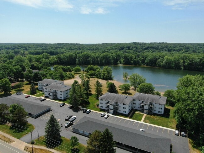 Photo - Pebble Beach Apartments ( Pebblebeach Apts LLC)