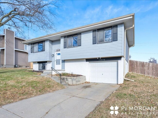 Available Immediately - OPEN HOUSE 1/3 4pm... - Available Immediately - OPEN HOUSE 1/3 4pm...