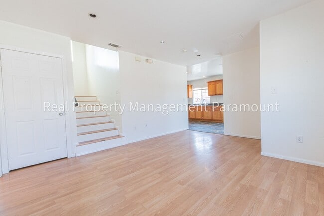 Building Photo - 3248 W 111th St Unit 3248 W 111th St Rental