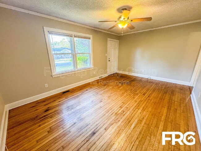 Photo - 113 Belmont Dr