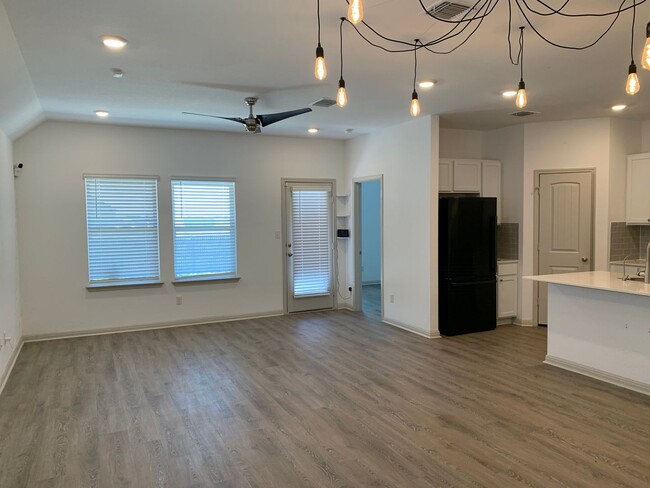 Photo - Lovely 3 Bed 2 bath home in Hutto