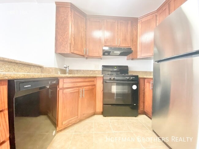 Photo - 10208 Independence Ave Unidad 12