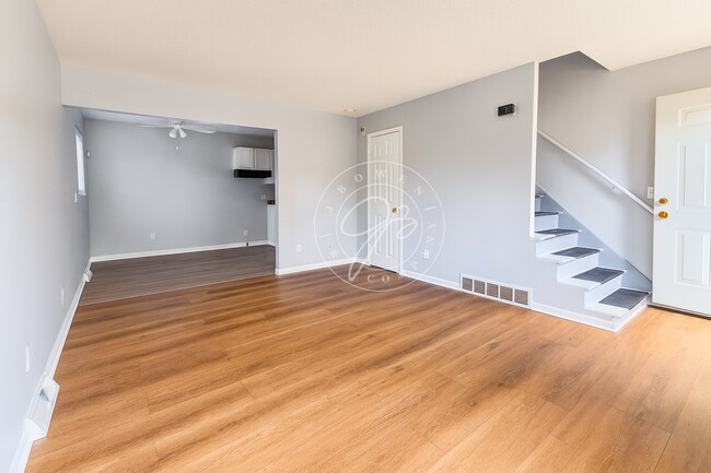 Photo - Beautifully updated 2 story 2 bed townhome! Central air! Unidad D