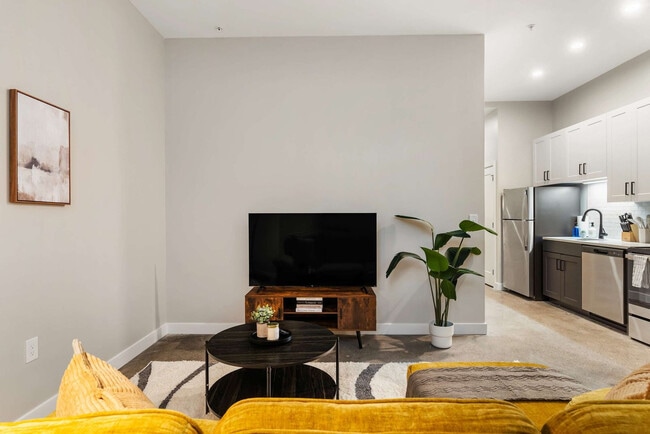 Photo - 205 W 4th St Unit ID1301403P