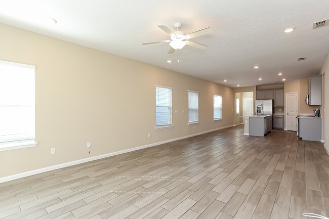 Photo - 2111 Major Oak St