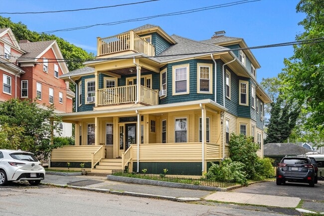 Building Photo - 7 Pierce Ave Unit 4 Rental