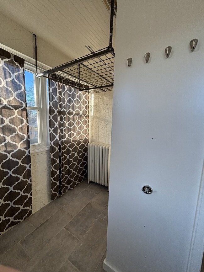 Cuarto de lavado - 8039 White Ave Unidad #2