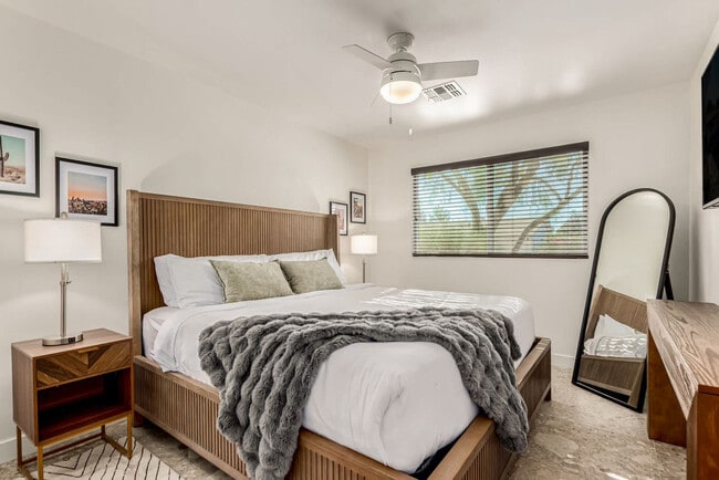 7502 E Windsor Ave Unit SI ID1558618P