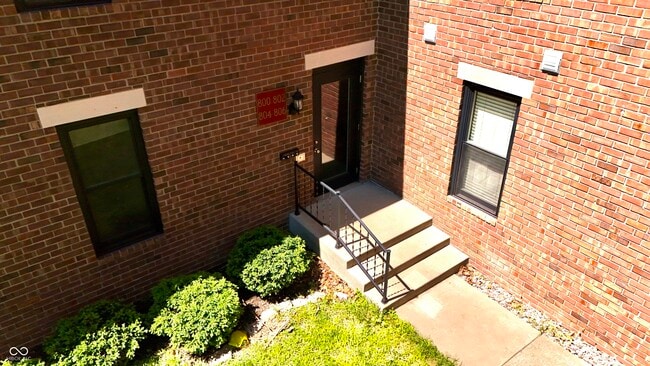 Photo - 800 N Park Ave