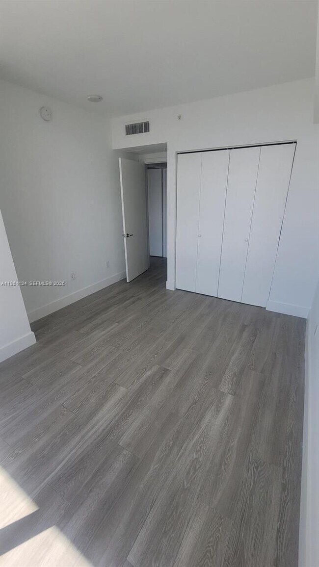 Photo - 1010 SW 2nd Ave Unidad 1901