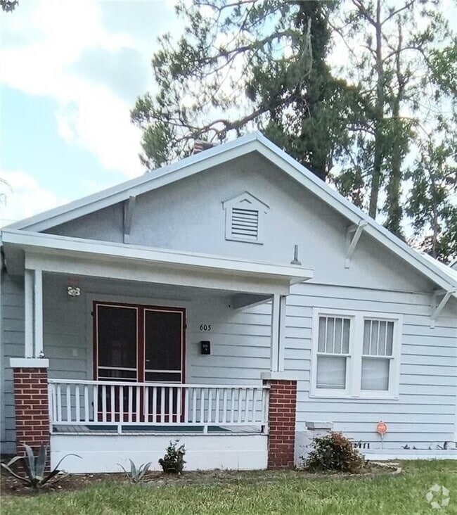Building Photo - 605 Walker St Rental