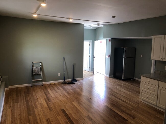 Photo - 8 Maple St Unidad 2